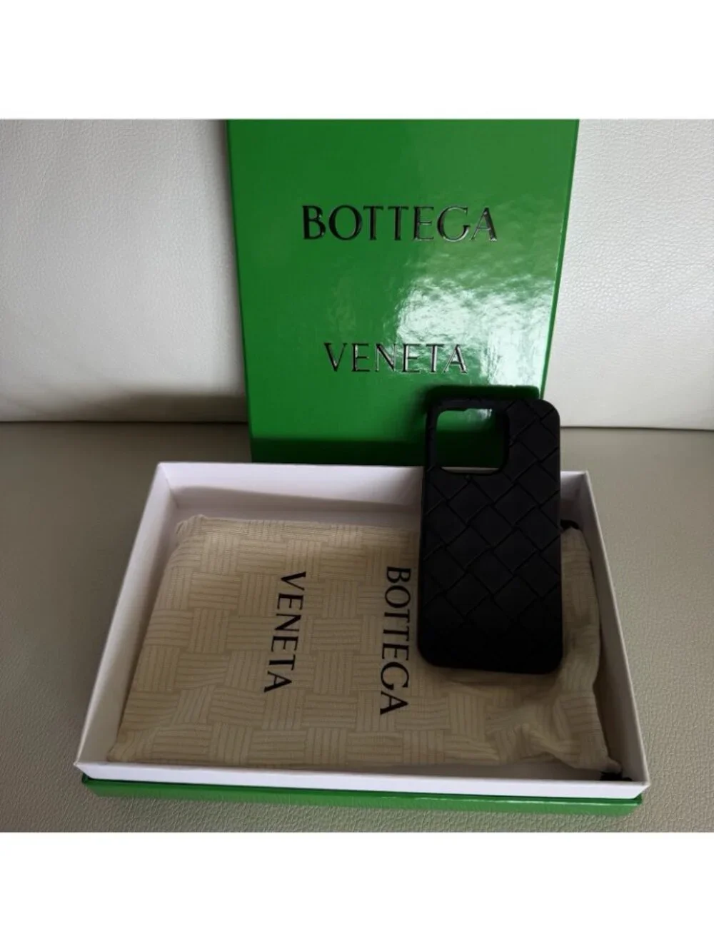 NEW BOTTEGA Veneta iPhone 16 Pro Case Black Rubber